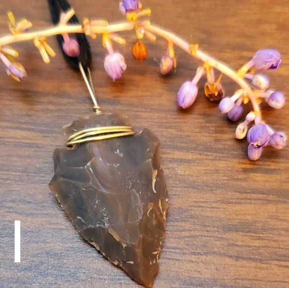 🌿 Natural Stone Arrowhead Necklace 🌿 - Picture 10 of 13
